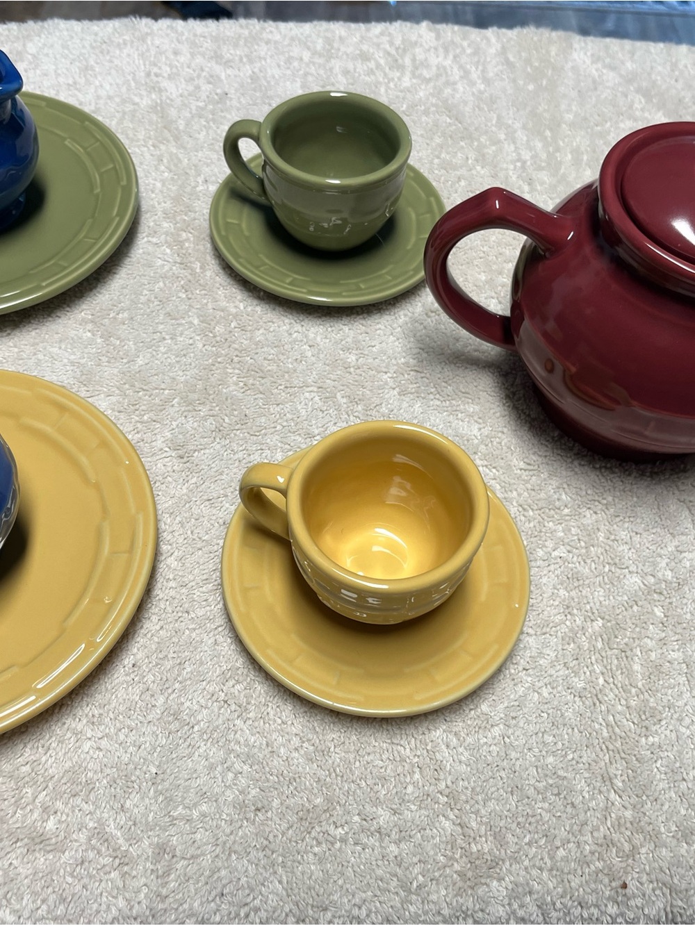 Longaberger Colorful Ceramic Tea Set with Teapot and Cups - Picture 6 of 10